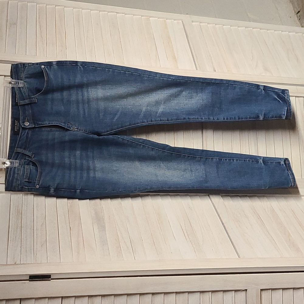 Judy Blue size 13/31 skinny fit